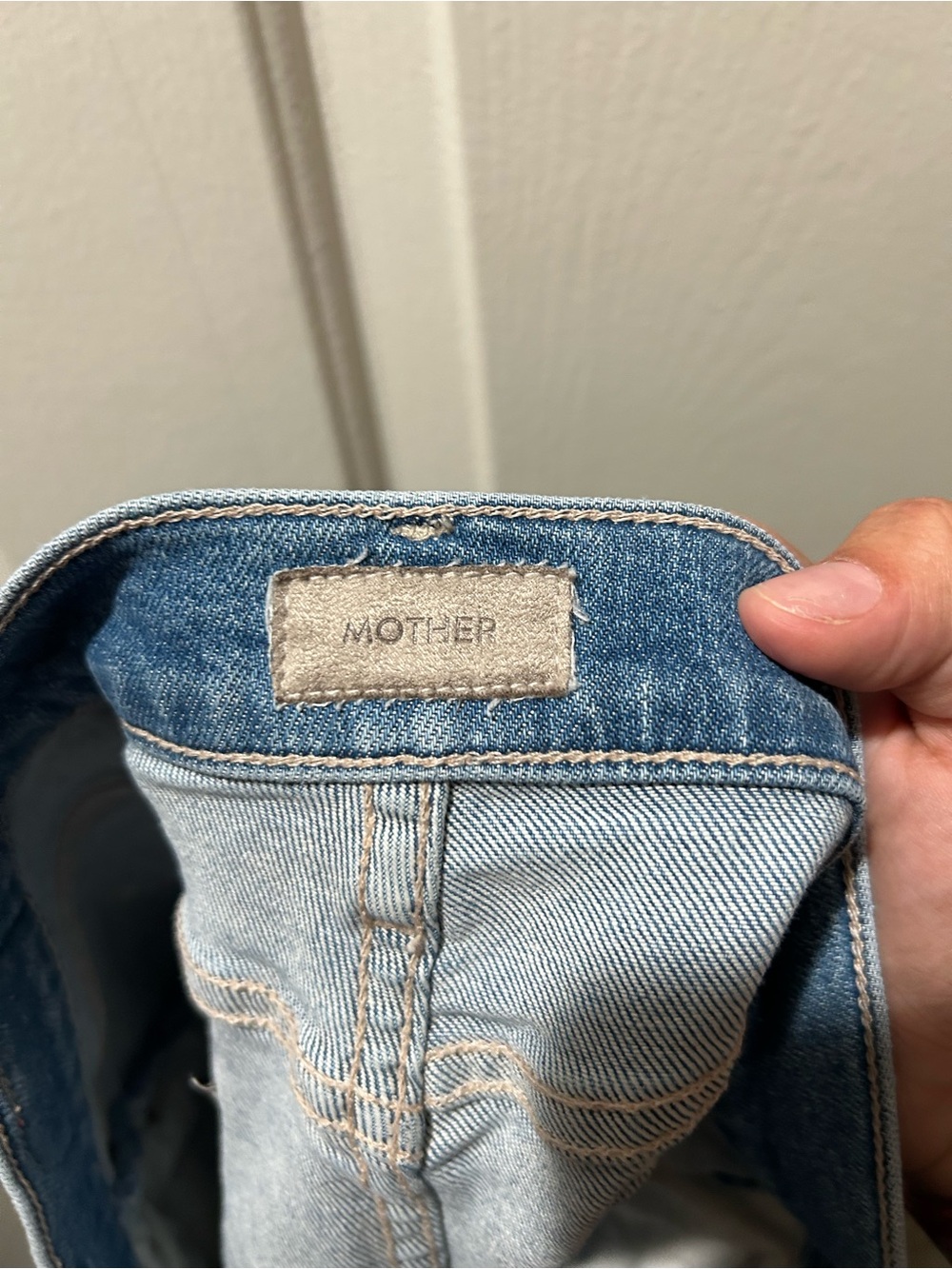 MOTHER The Dutchie Short Fray Distressed Denim Shorts in Independent Studies 29 - Picture 5 of 7